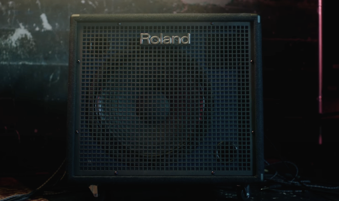 Roland KC-600 keyboard amp