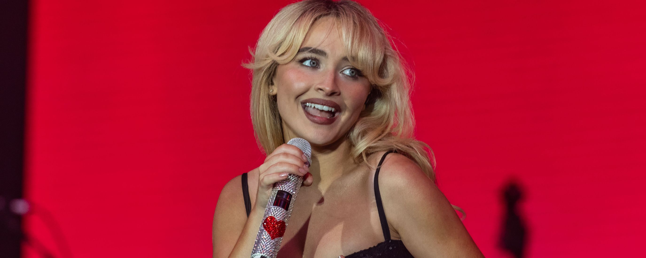 Sabrina Carpenter performing