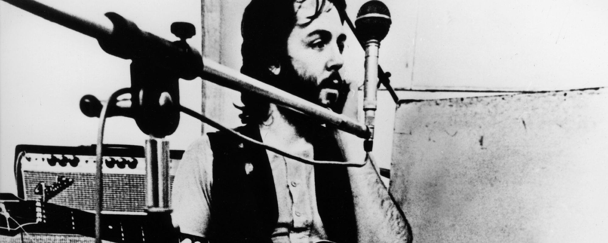 The Art of the "Na Na Na": 4 Wordless Rock Refrains That Stuck With Us