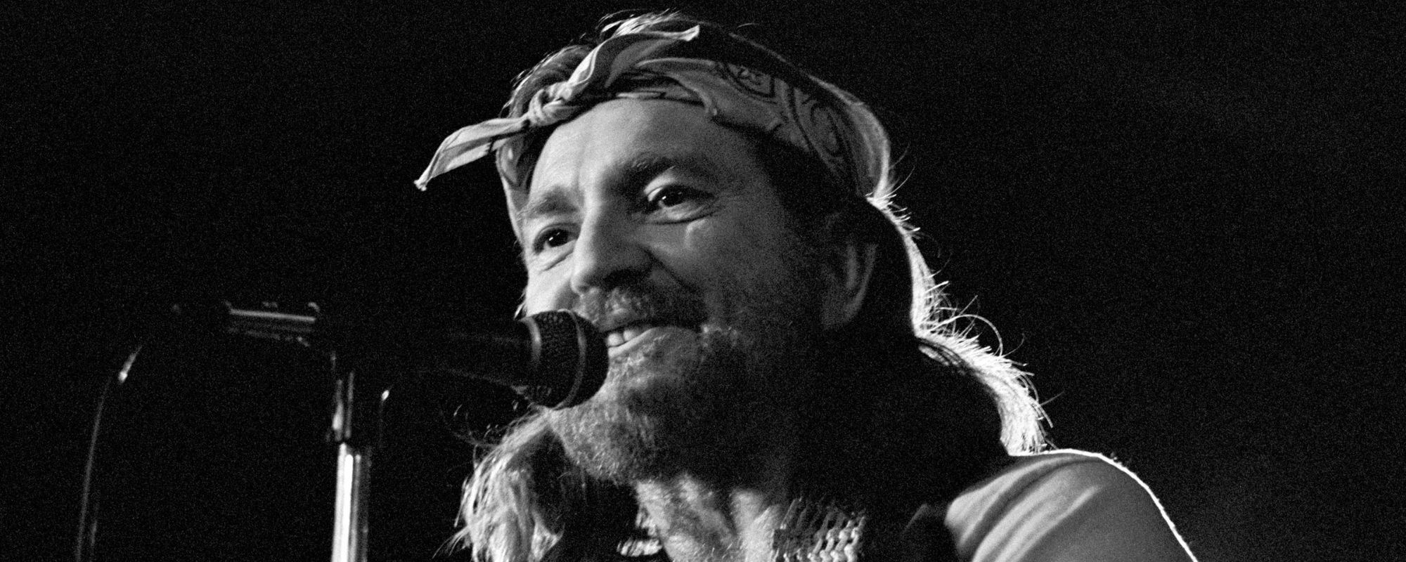 On This Day in 1975, a 42-Year-Old Willie Nelson Scored His First No. 1 Hit