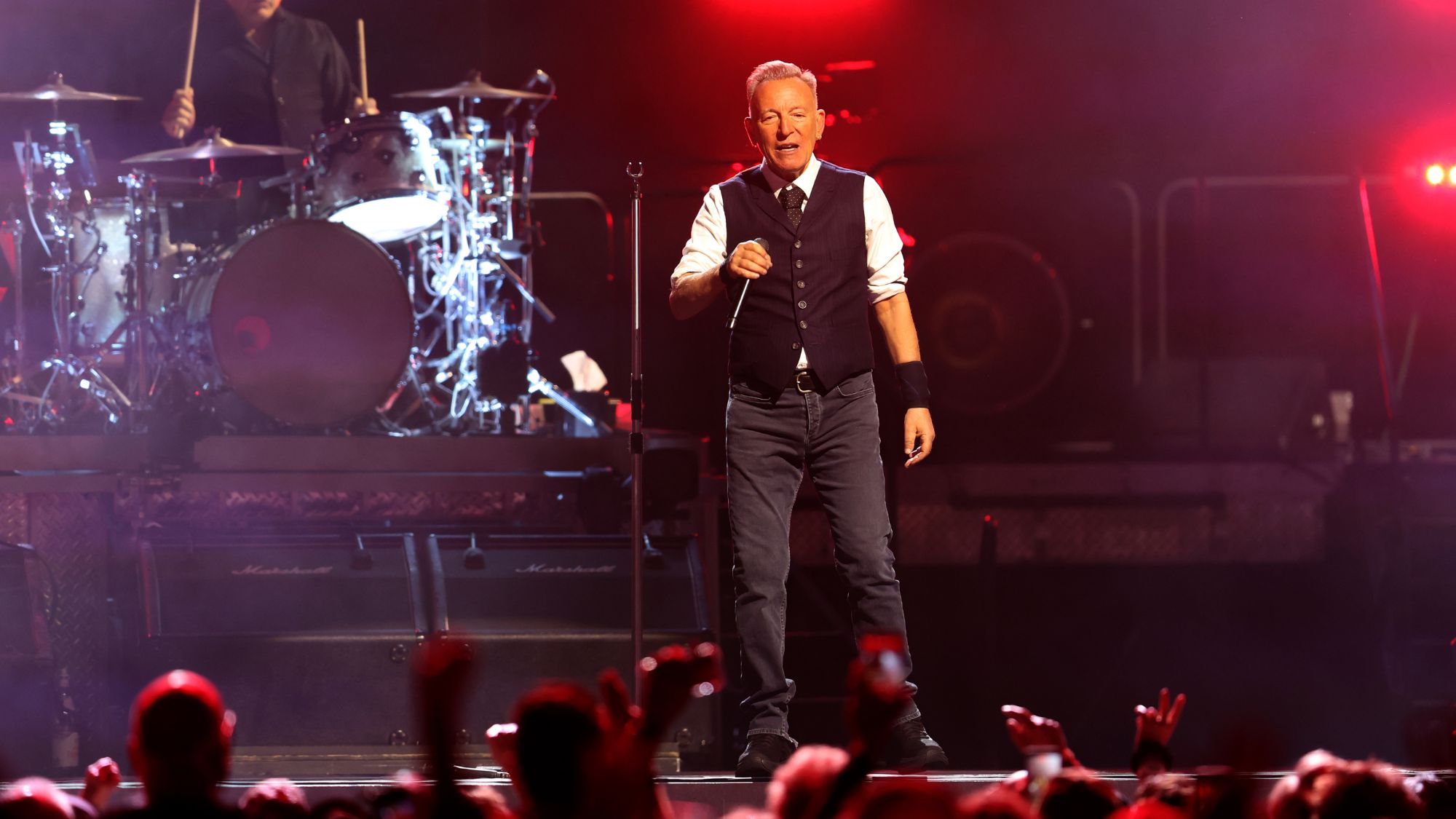 Philly Sports Success Prompts Bruce Springsteen To Reschedule Show