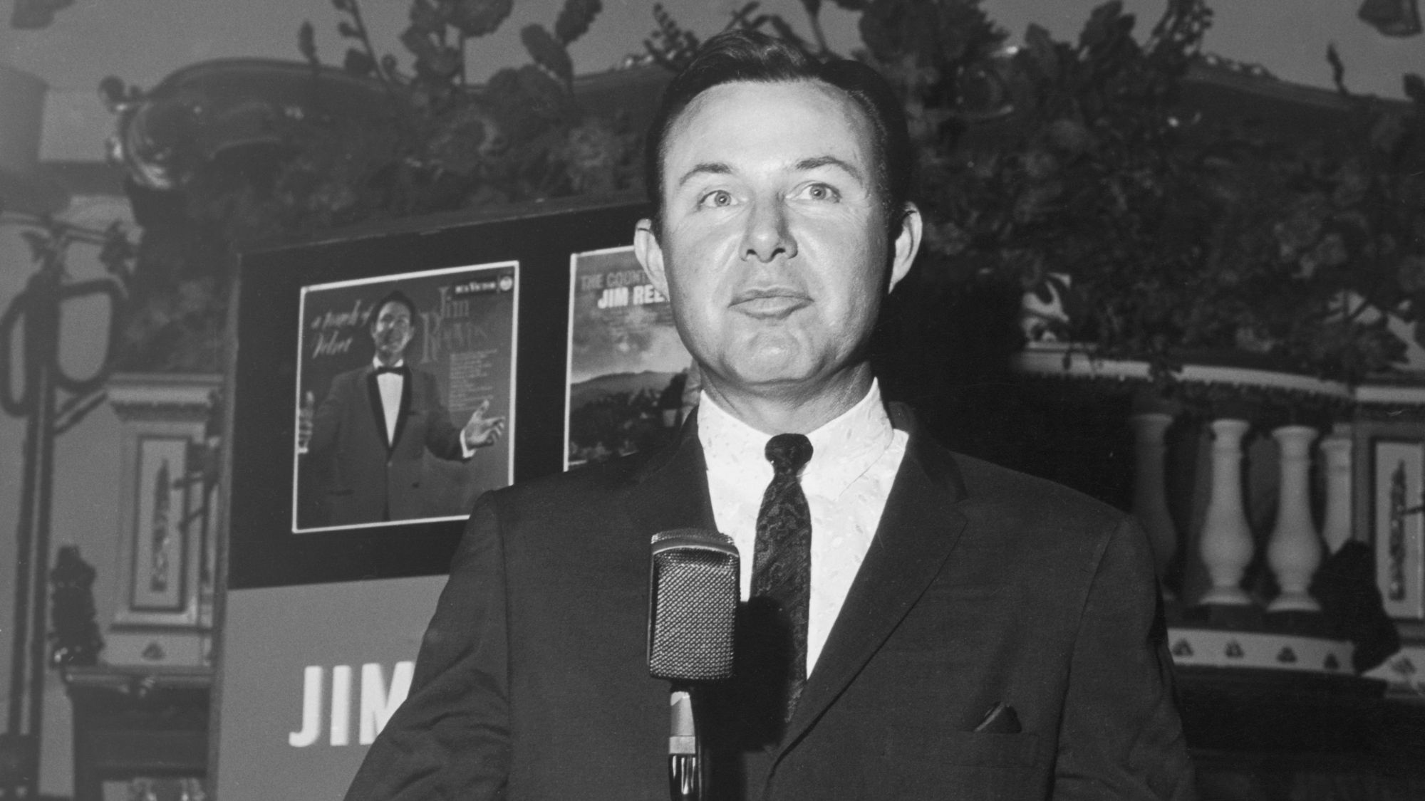 On This Day 60 Years Ago, Jim Reeves Topped the Country Charts Posthumously With His Only UK Hit