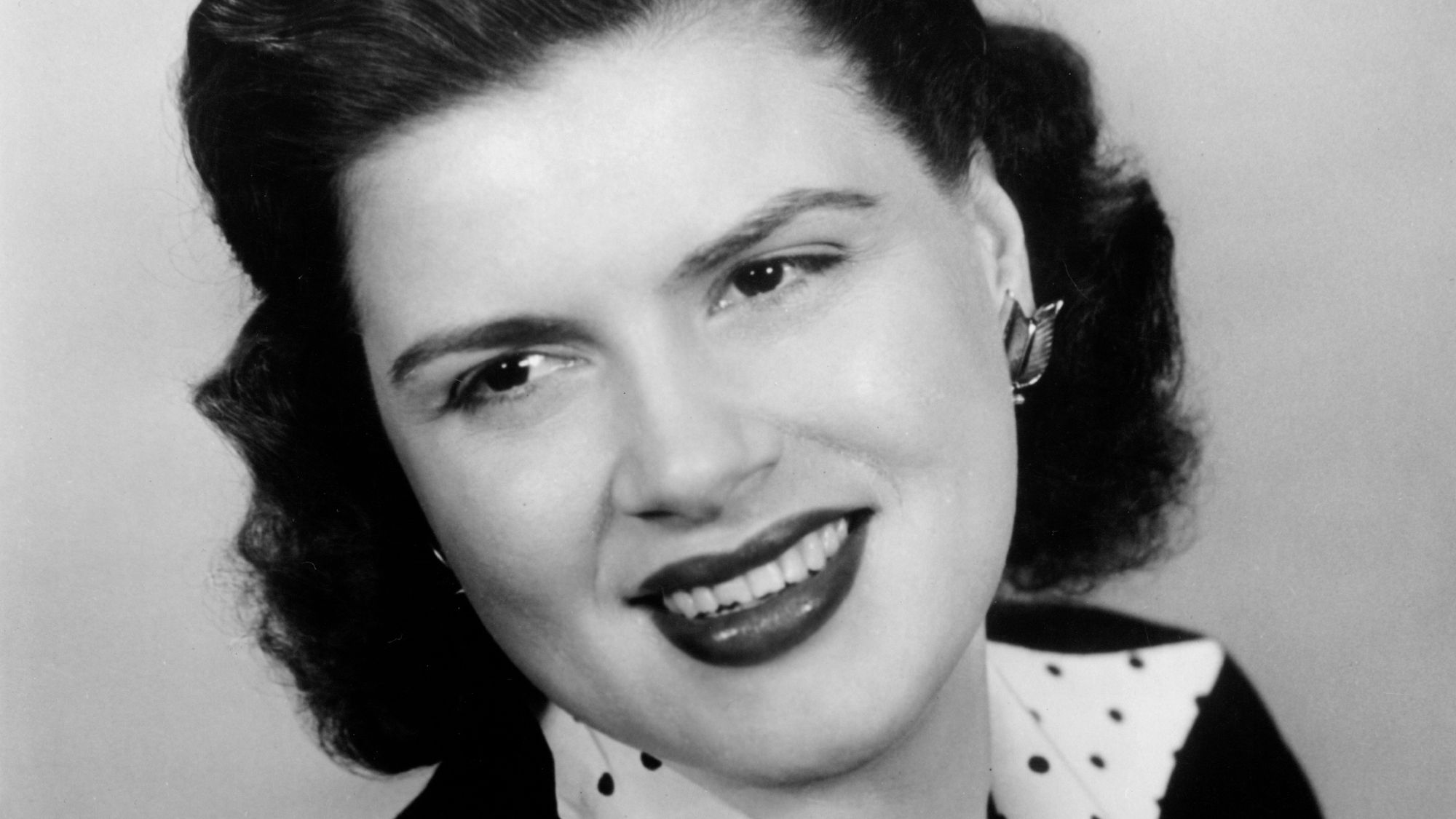 A Car Crash Nearly Ended Patsy Cline’s Career on This Day in 1961. Instead, She Wrote Her First No. 1 Hit.